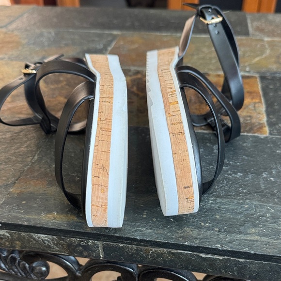 Marc Fisher Black Sandals - Picture 3 of 4